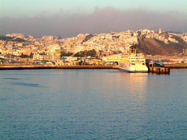 Kustplaats Tanger. Foto Hedwig Storch via Wikimedia Commons