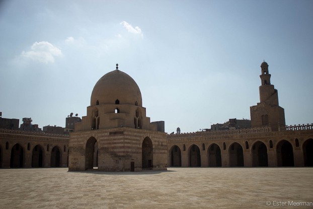 De Ibn Tulun moskee in Cairo. Foto: Ester Meerman
